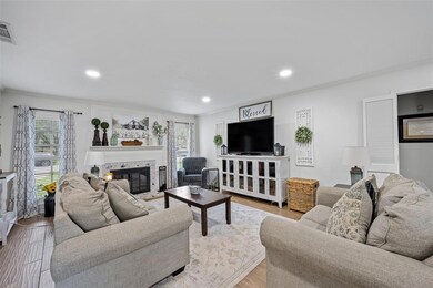 719 Stonelake Dr, Cleburne, TX 76033 - photo 6