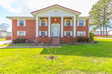 1 Edgewood Circle