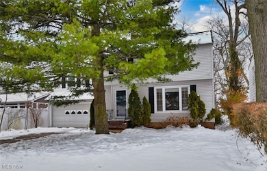 1491 Edgefield Rd, Cleveland, OH 44124 - photo 2