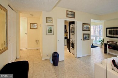 Hunters Woods Village unit 1A, Reston, VA 20191 - photo 5