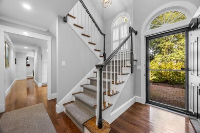 9-web-or-mls-114-tupper-rd-unit-4b