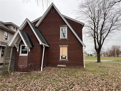 126 Stewart St, Hubbard, OH 44425 - photo 6