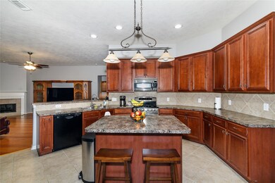 4804 Lakefront Terrace Ct, Pearland, TX 77584 - photo 7