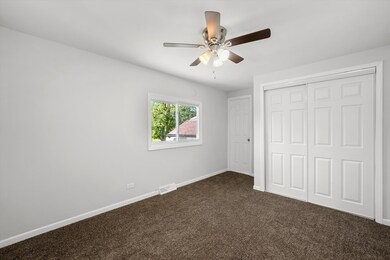 3310 Chambord Ln, Hazel Crest, IL 60429 - photo 5