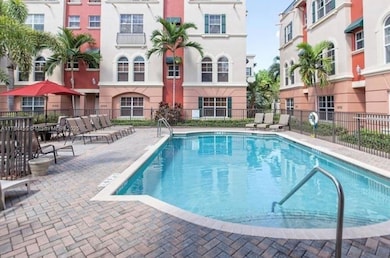 1033 NE 17th Way unit 404, Fort Lauderdale, FL 33304 - photo 4