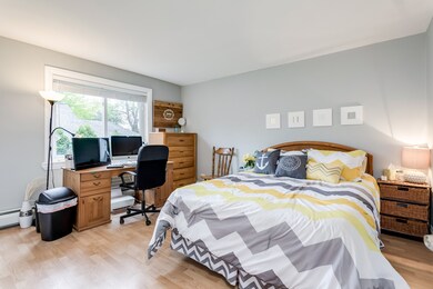 1328 Webford Ave unit 201, Des Plaines, IL 60016 - photo 7