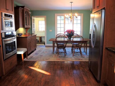 128 Meadowcrest Dr, North Clarendon, VT 05759 - photo 5