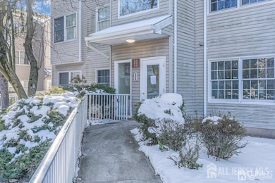 1236 Edpas Rd unit 1236, New Brunswick, NJ 08901 - photo 4