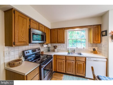 68 May Apple Dr, Downingtown, PA 19335 - photo 5
