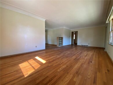 4108 39th Place, Des Moines, IA 50310 - photo 5