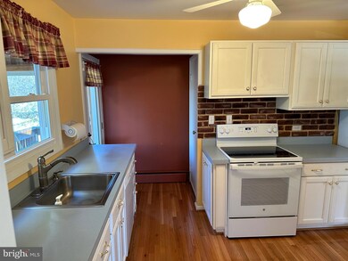 110 Jefferson Ave, Cockeysville, MD 21030 - photo 7