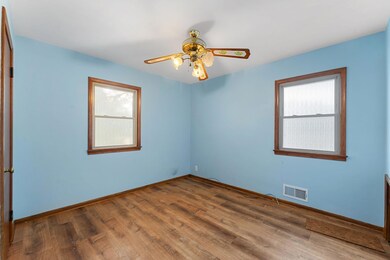 Main level - bedroom 2