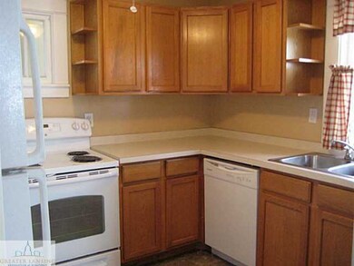 1610 Delevan Ave, Lansing, MI 48910 - photo 3