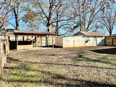 402 N West St, Somerville, TN 38068 - photo 2