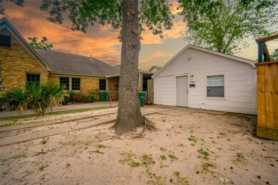 706 Milwaukee St unit A, Houston, TX 77009 - photo 2