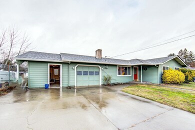1138 SW Cottonwood St, Grants Pass, OR 97526 - photo 7