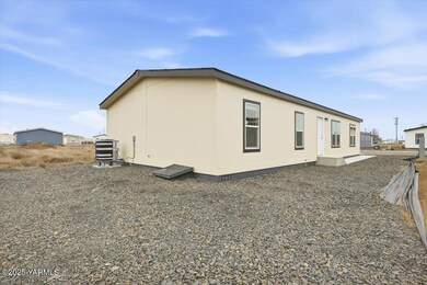 2681 E Edison Ave unit 32, Sunnyside, WA 98944 - photo 4