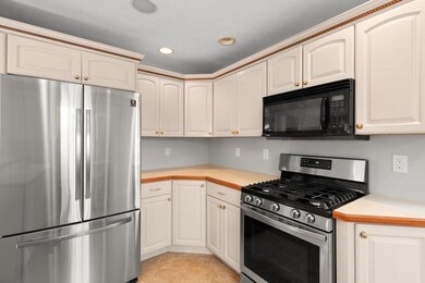 28 Lawrence St, Wilmington, MA 01887 - photo 5