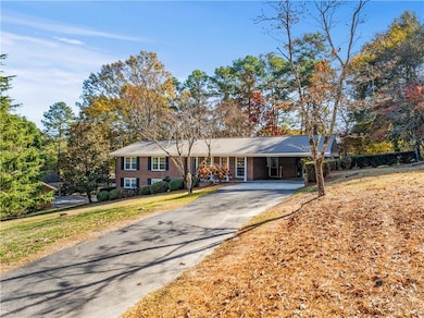 111 Meadow Ln, Calhoun, GA 30701 - photo 3