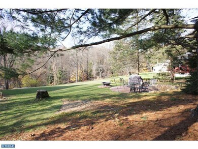 5769 Applebutter Hill Rd, Coopersburg, PA 18036 - photo 2