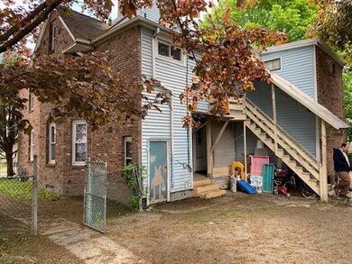 13 Olivine St, Chicopee, MA 01013 - photo 4