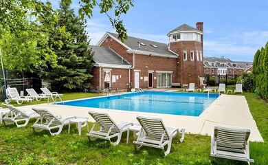 152 Quincy Shore Dr unit 26, Quincy, MA 02171 - photo 4