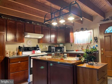 421 Walnut St, Cumberland, MD 21502 - photo 7