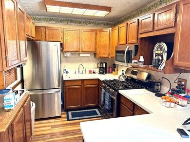 2906 Gentry Ln, Columbus, OH 43232 - photo 5