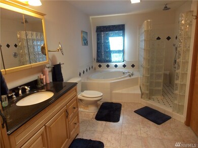 22812 Keating Rd E, Orting, WA 98360 - photo 6