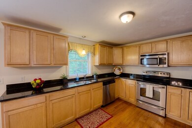 38 Pine Hill Rd, Worcester, MA 01604 - photo 7