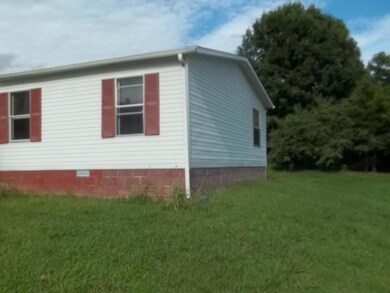 108 Oakdale St, Shelbyville, TN 37160 - photo 2