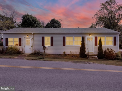 29 Elm Ave, Temple, PA 19560 - photo 3