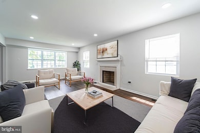 9003 Eastbourne Ln, Laurel, MD 20708 - photo 6