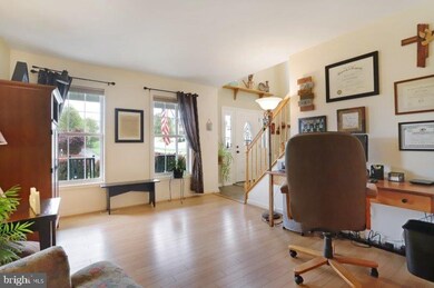 19213 Chippendale Cir, Hagerstown, MD 21742 - photo 5