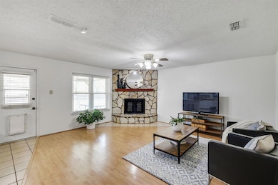 2928 Highgate Ln, Bedford, TX 76021 - photo 6