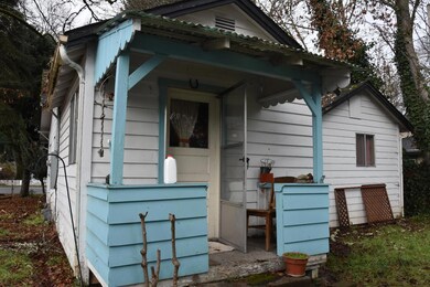 302 Broadway St, Rogue River, OR 97537 - photo 5