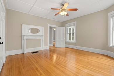 21 Beckford St unit 1, Salem, MA 01970 - photo 2