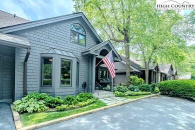 447 Wonderland Trail unit 2, Blowing Rock, NC 28605 - photo 3