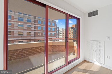 Emerson House on the Park unit 610, Washington, DC 20037 - photo 4