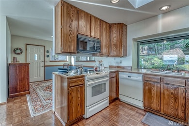 100 E Sund Rd, Allyn-Grapeview, WA 98546 - photo 7