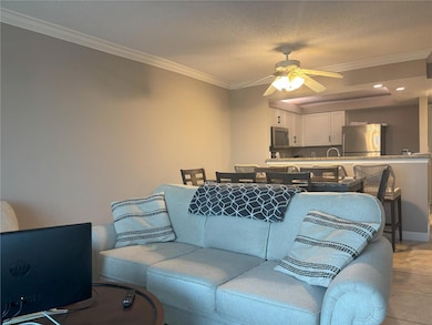 2755 Coconut Bay Ln unit 1313 (3M), Sarasota, FL 34237 - photo 4