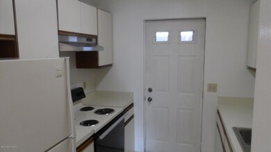 2808 Jones Ave unit 3, Anchorage, AK 99517 - photo 2
