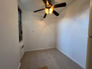 Stratton CoOp unit 5J, Bronx, NY 10460 - photo 7