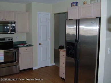 kitchen clear lake