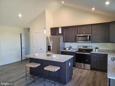 621 Adelaide Cir, Harpers Ferry, WV 25425 - photo 3