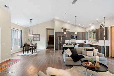 mls_321 Fontaine Ln-14