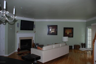 LR with Gas fireplace