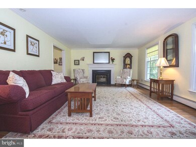 340 Chamounix Rd, Wayne, PA 19087 - photo 4