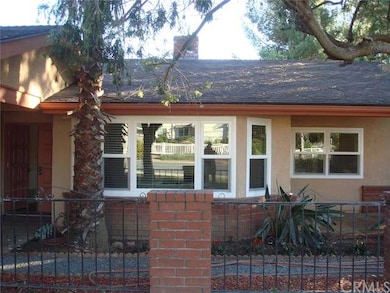 NEWER DOUBLE PANE WINDOWS