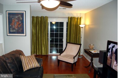 12105 Greenway Ct unit 101, Fairfax, VA 22033 - photo 5